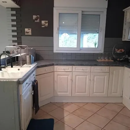 Evasion Nature Avec Et Piscine - Maison Spacieuse A 47200 Ferienhaus *