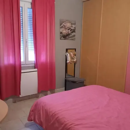 Evasion Nature Avec Et Piscine - Maison Spacieuse A 47200 Ferienhaus *